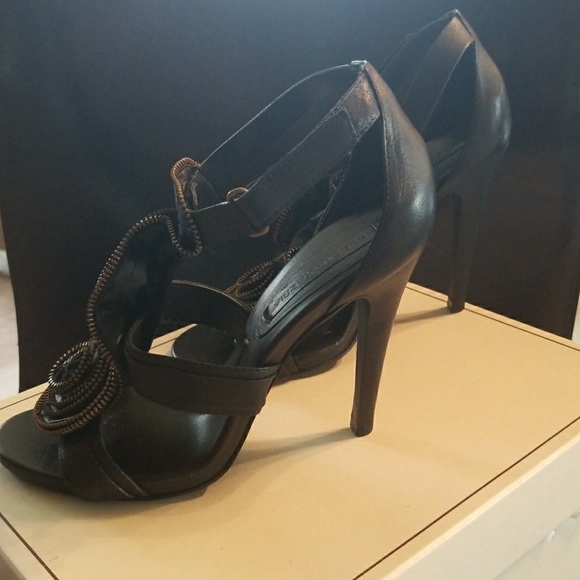 BCBGMAXAZRIA SHOES - Picture 2 of 5